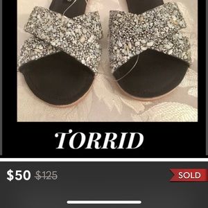 Torrid Seashell Encrusted Flat